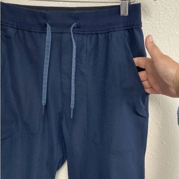 Lululemon Men’s Sweatpants Jogger Athletica Sports Blue Size M - Picture 4 of 14